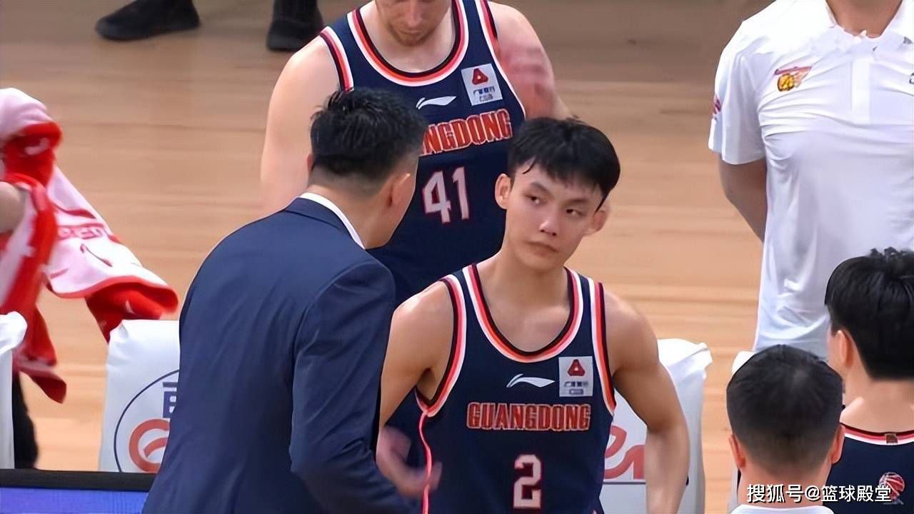 最后，教员们只好投降。